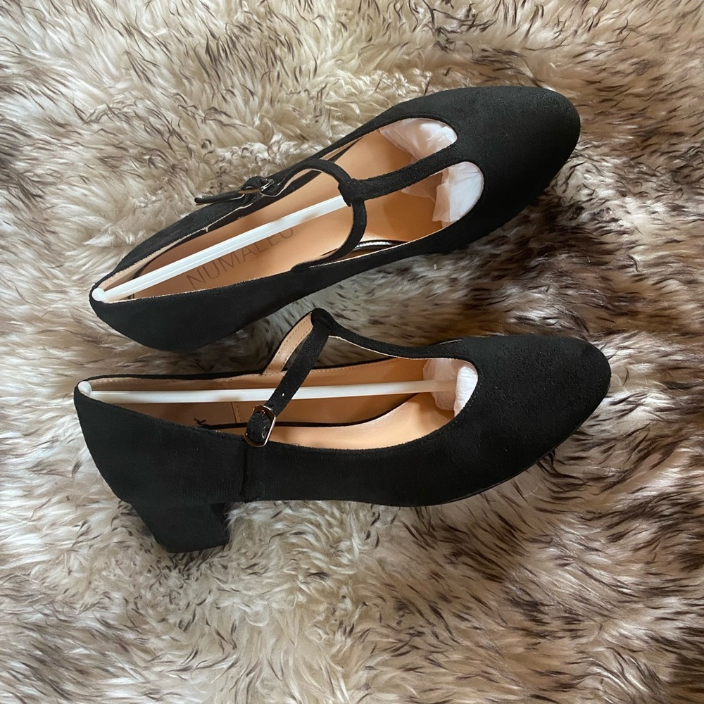 Chic Black Suede Women's Heels